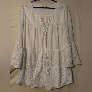 Crown And Ivy | White Blouse | Size 1X